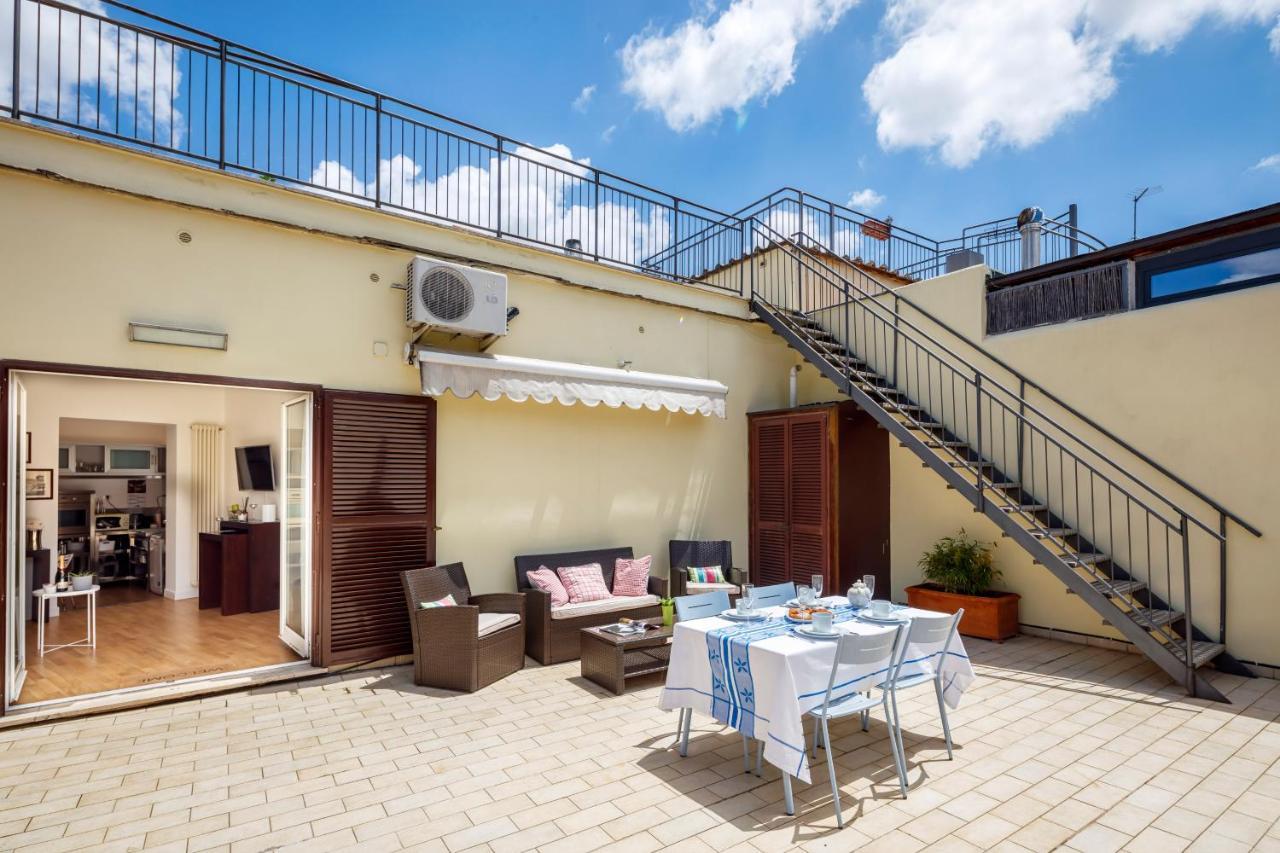 Living By Vatican With Panoramic Terraces In Rome Exterior photo